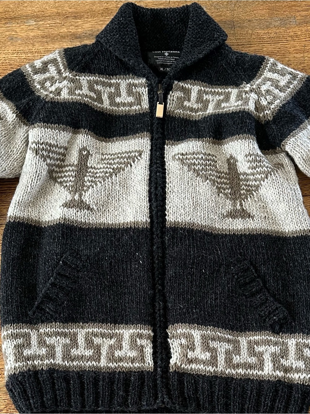 Lost Horizons 100% WOOL Phoenix sweater, Men’s XL. Hand made in Nepal